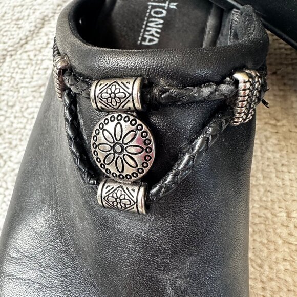 Minnetonka Black Leather Silverthorne Sandals Native American-inspired Slides - Picture 2 of 6